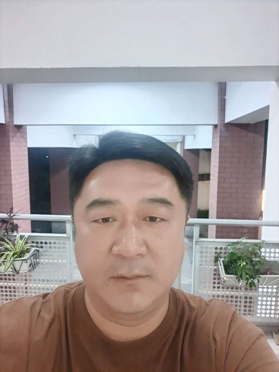佘广阔.jpg